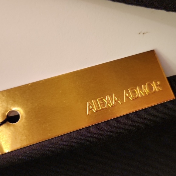 NWT! Boston Proper choker feather armband bodysuit - Picture 7 of 11